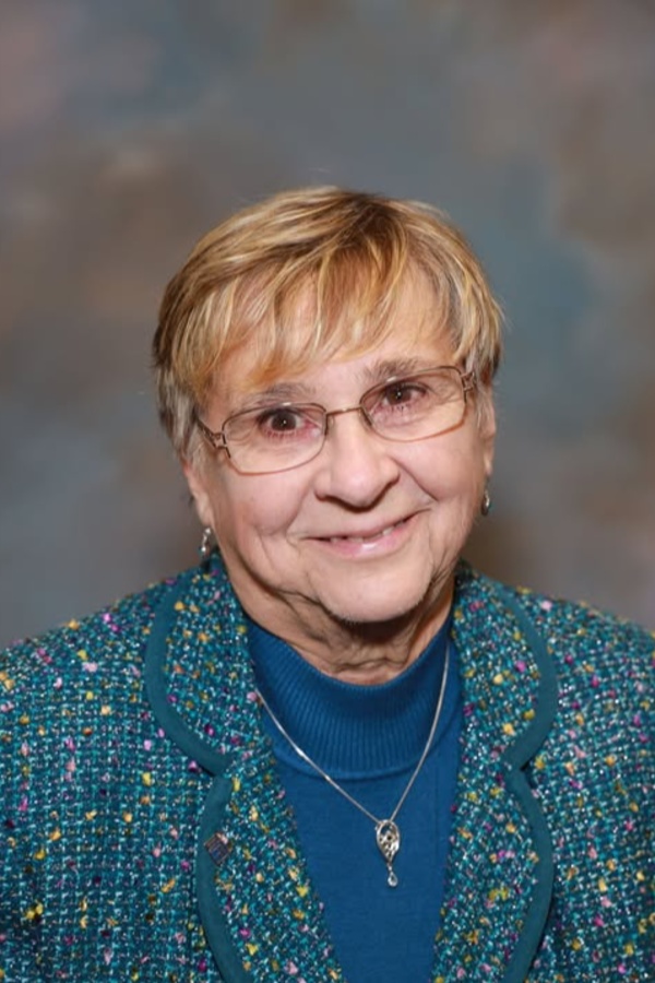Cruise Brothers Travel Agent Lynn Shaftic-Averill